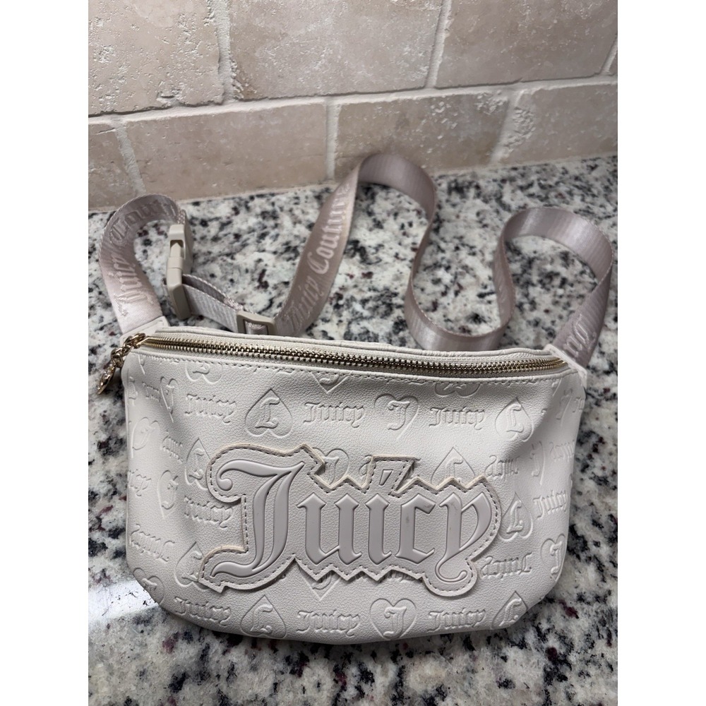 Juicy Couture Upgrade U Natural Ivory Fanny Pack Bag /Cross Body Bag Y2K‎ Heart